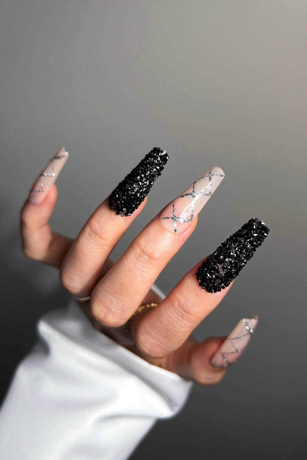 Odette's Opulence | Pro Handmade Gel Nails-4